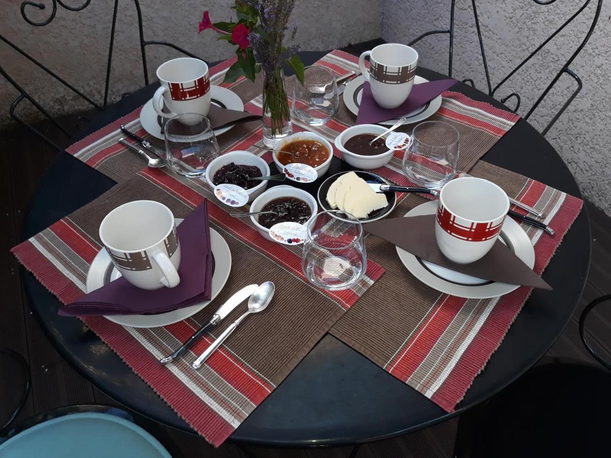 Chez Yvette , C'Est Chouette!! Bed and Breakfast Carcassonne Eksteriør billede